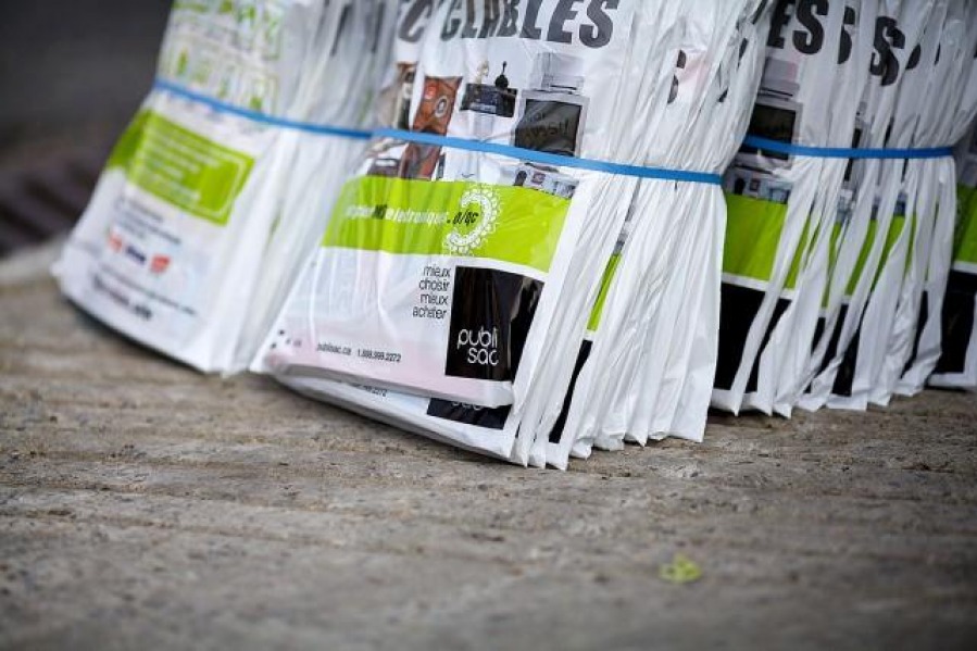 От Publisacs требуют сократить объем рекламной продукции и отказаться от  пластиковых пакетов