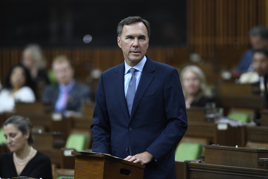 «Одно из самых щедрых правительств в мире»: дефицит бюджета Канады побил все рекорды