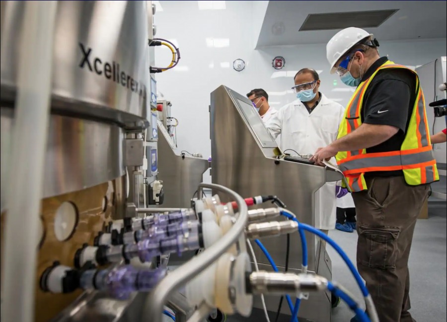 Монреаль: открыт первый завод по производству вакцин в Канаде